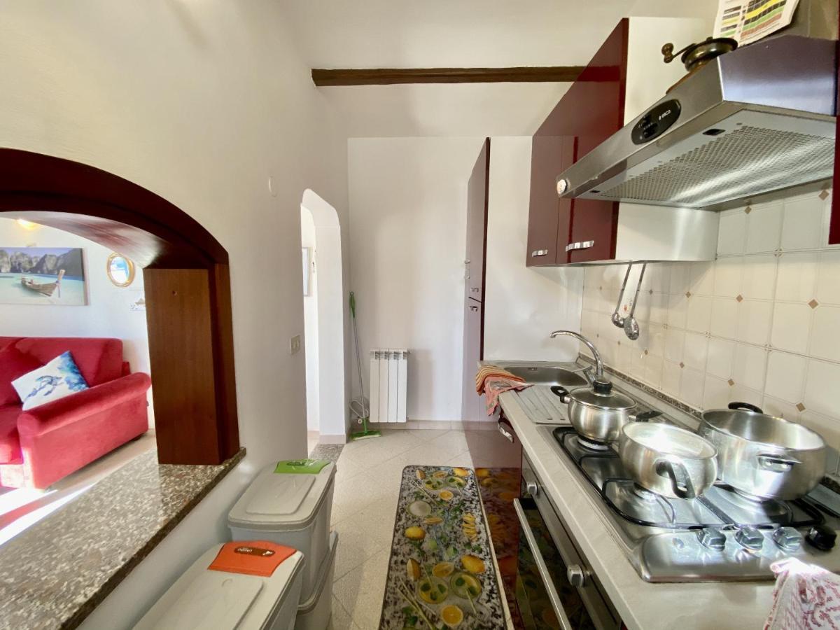 Holidaycasa Mike - Con Terrazzo Vista Mare Sperlonga Eksteriør bilde